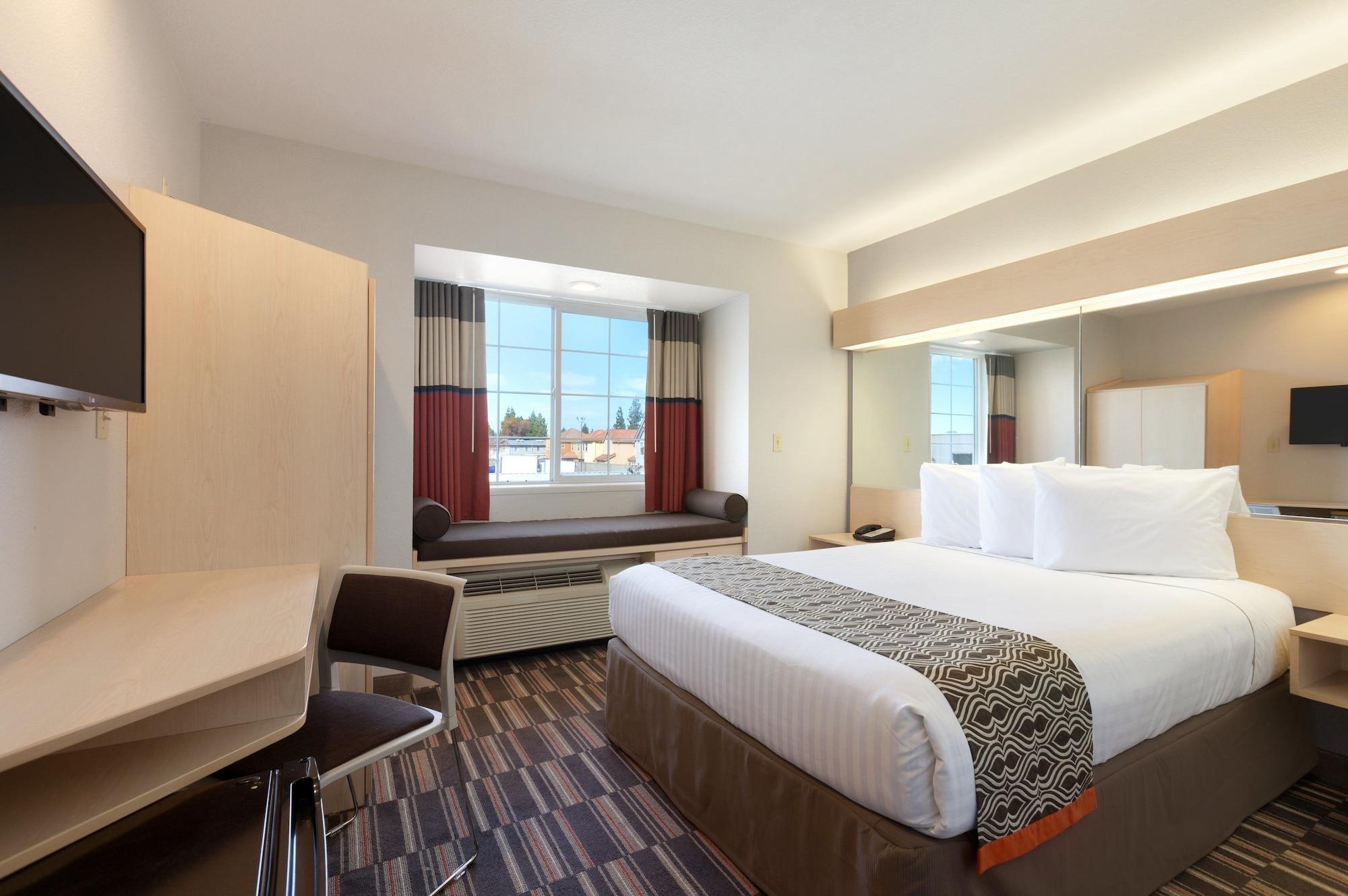 Microtel Inn & Suites Modesto Ceres Exteriör bild
