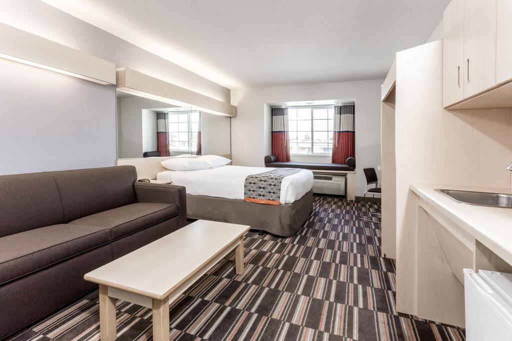 Microtel Inn & Suites Modesto Ceres Exteriör bild