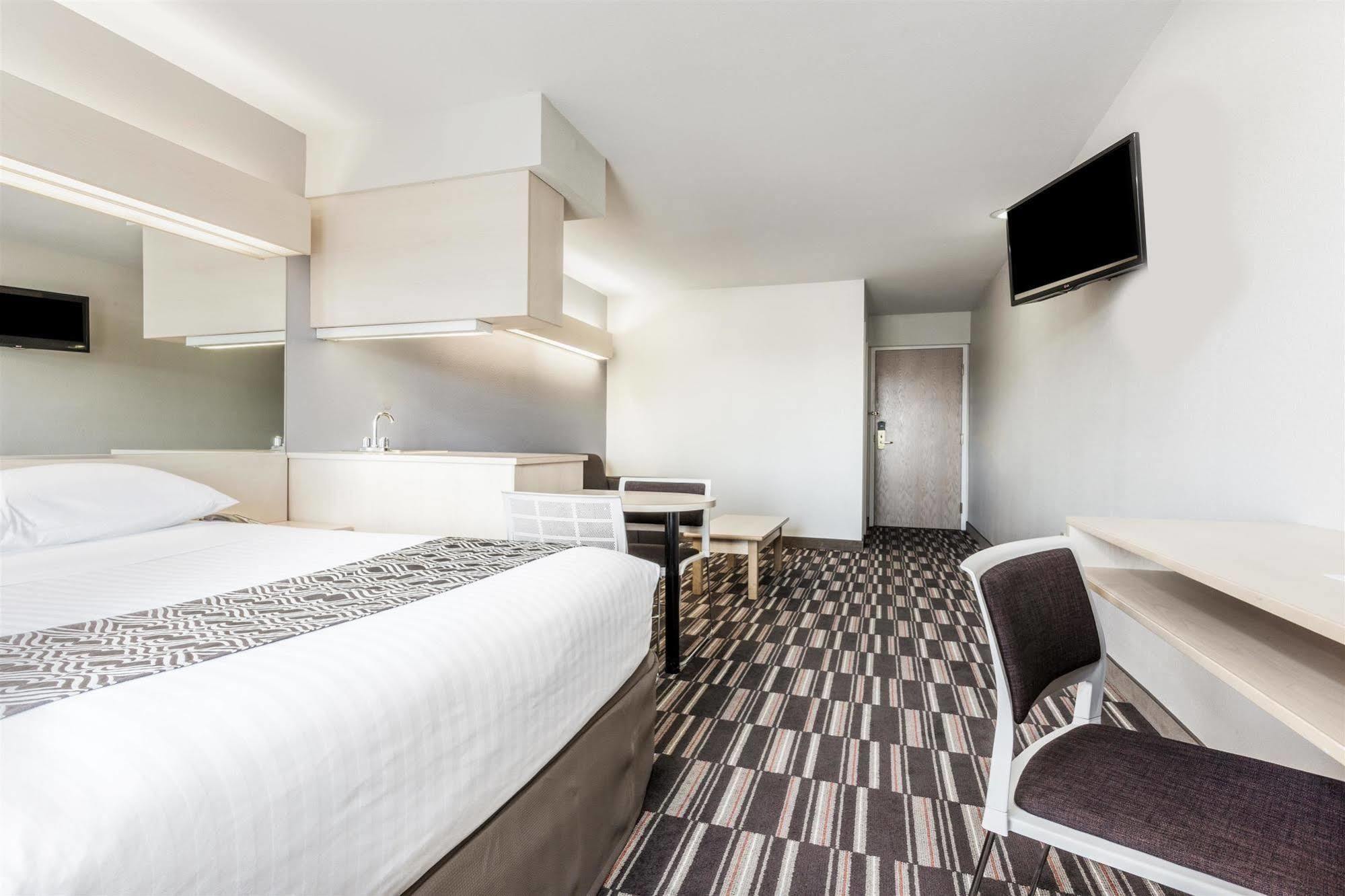 Microtel Inn & Suites Modesto Ceres Exteriör bild